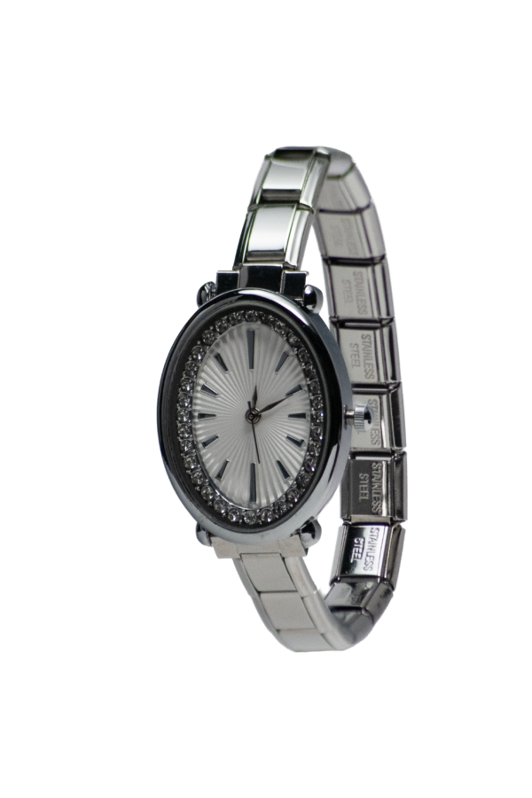 Reloj Mónaco Oro Laminado Reloj ovalado Mónaco con caja de oro laminado y correa de acero inoxidable texturizada, foto de otro angulo.